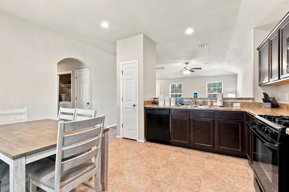 1365 Panther Lane Sapulpa, OK 74066
