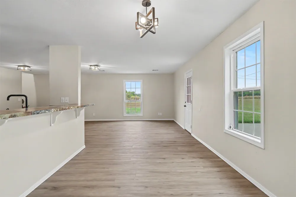1915 S Lenapah Avenue Skiatook, OK 74070