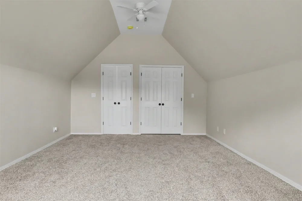 1915 S Lenapah Avenue Skiatook, OK 74070