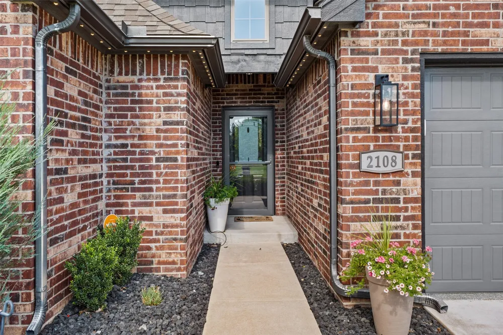 2108 Lester Avenue Bartlesville, OK 74006