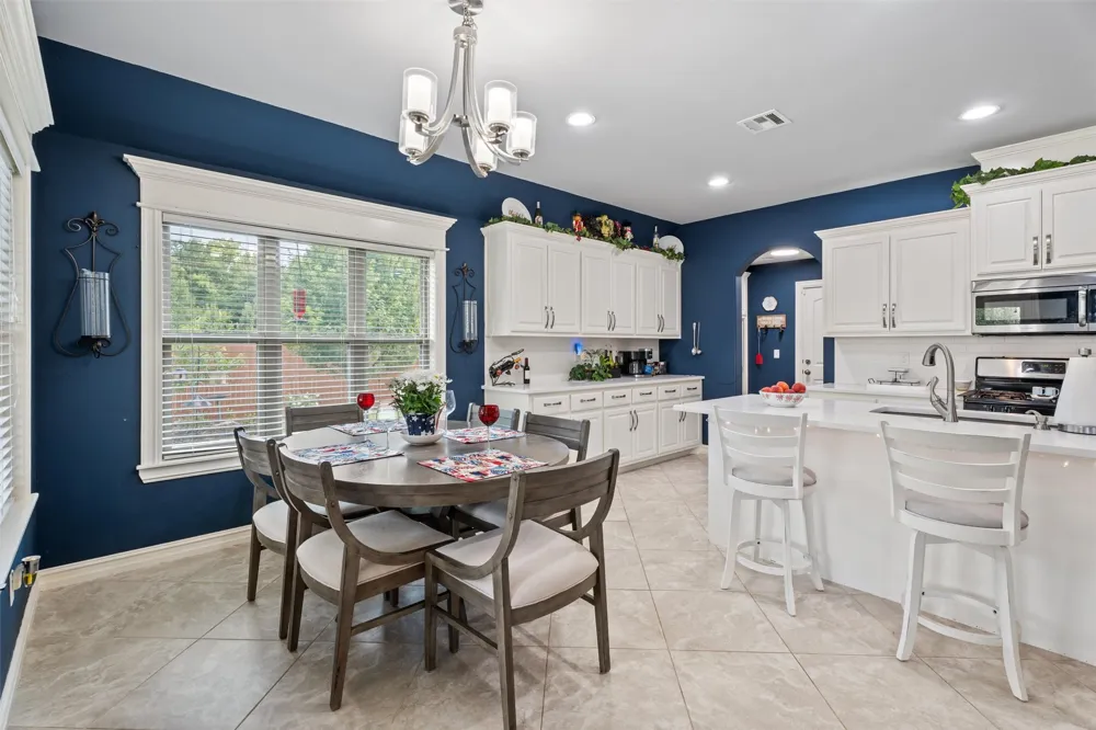 2108 Lester Avenue Bartlesville, OK 74006