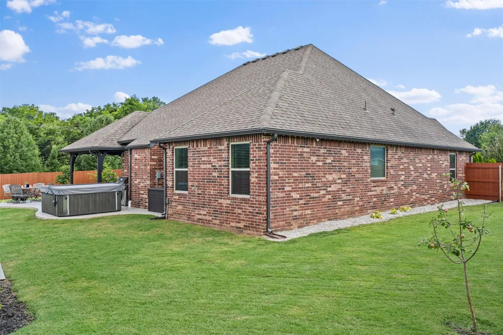 2108 Lester Avenue Bartlesville, OK 74006