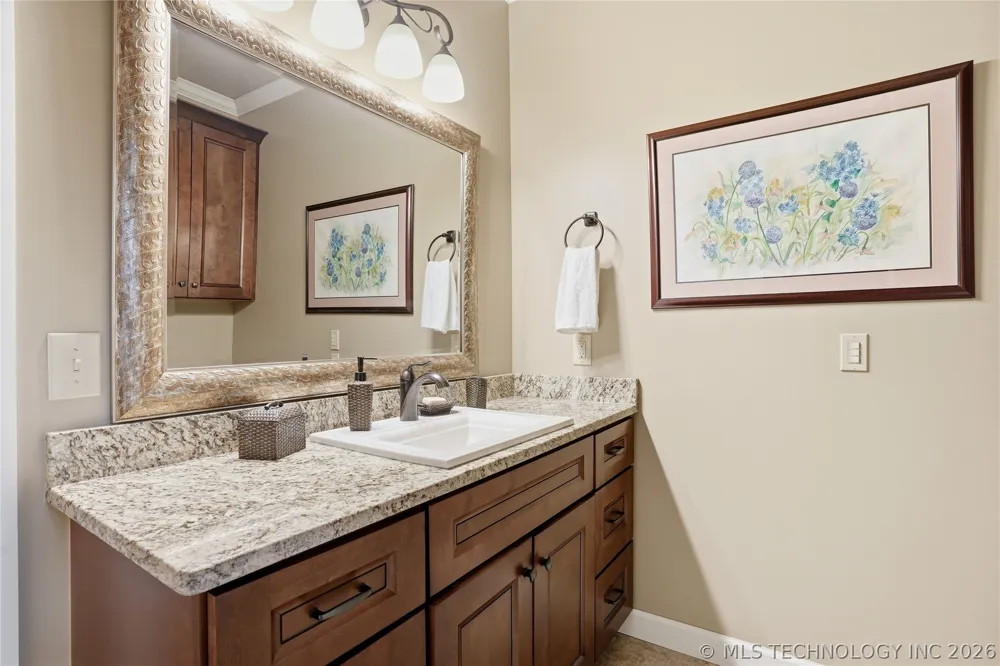 647 E Huntsville Place Broken Arrow, OK 74011