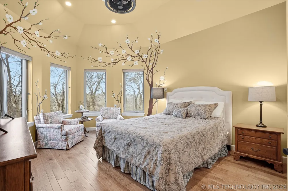 647 E Huntsville Place Broken Arrow, OK 74011