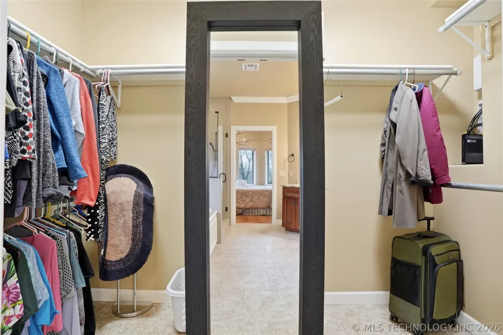 647 E Huntsville Place Broken Arrow, OK 74011