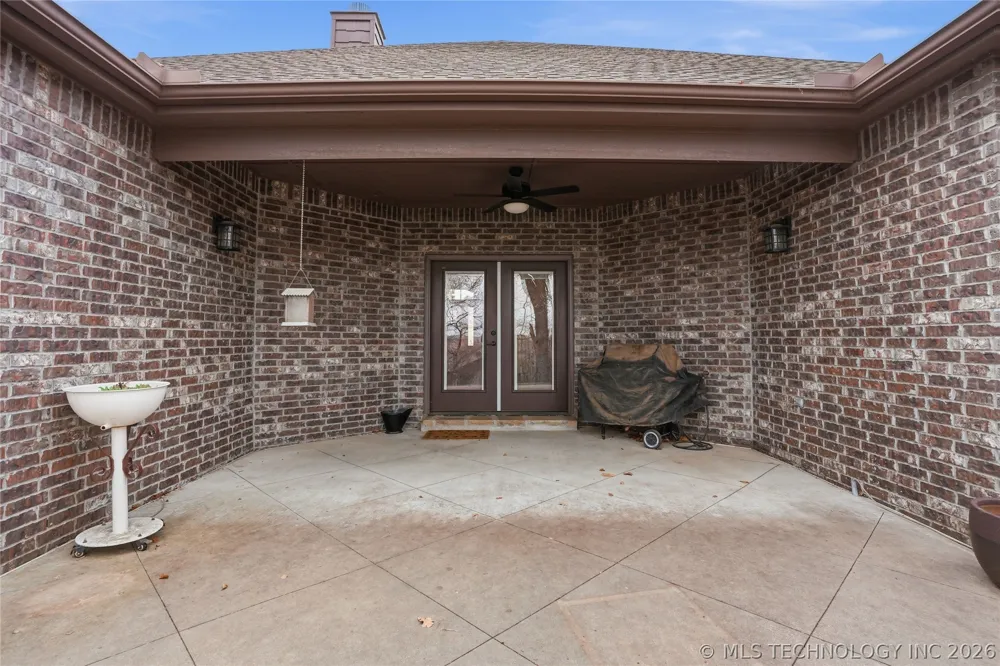 647 E Huntsville Place Broken Arrow, OK 74011
