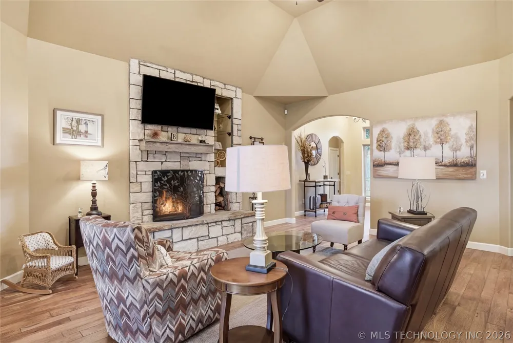 647 E Huntsville Place Broken Arrow, OK 74011
