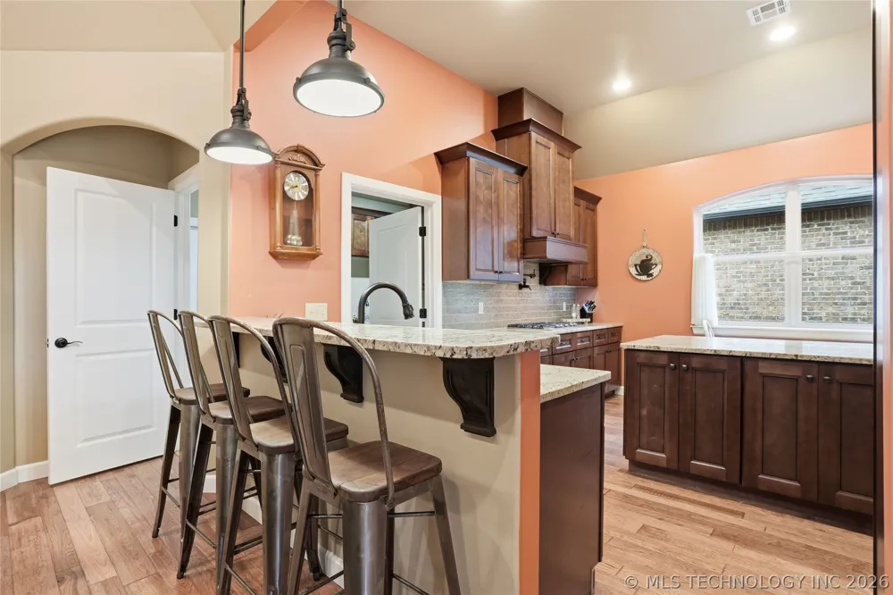 647 E Huntsville Place Broken Arrow, OK 74011