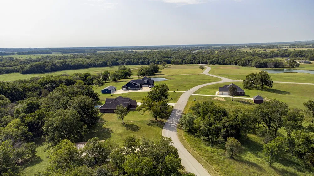 30063 3996 DRIVE Ramona, OK 74061
