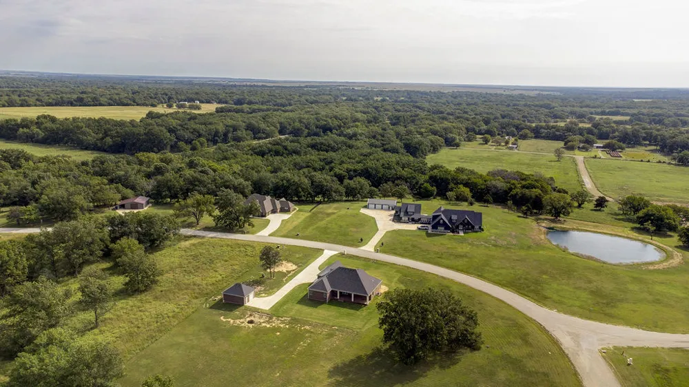 30063 3996 DRIVE Ramona, OK 74061