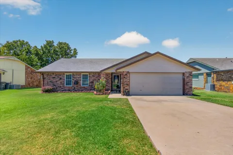 1209 Prairie Heights