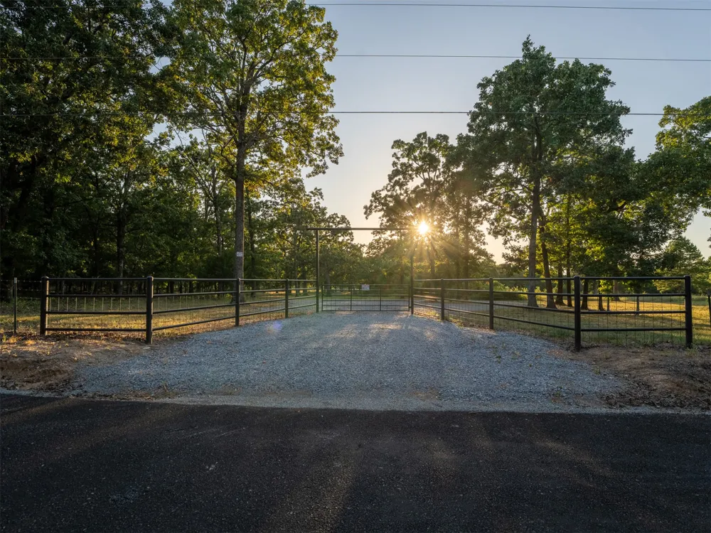 2 4450 ROAD Locust Grove, OK 74352