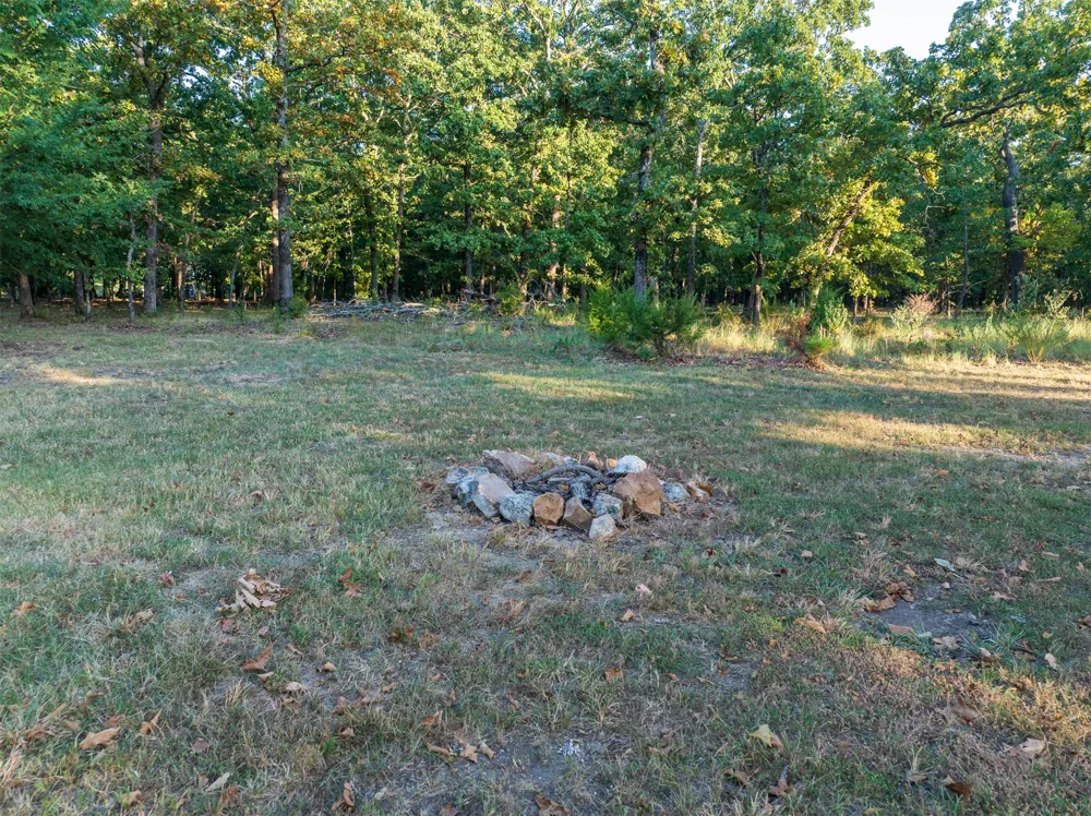 2 4450 ROAD Locust Grove, OK 74352