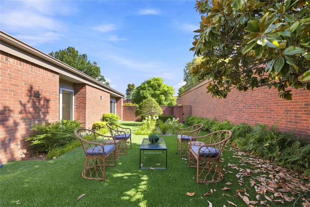 2427 E 72nd Street #5-C-2 Tulsa, OK 74136