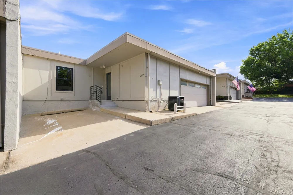 2427 E 72nd Street #5-C-2 Tulsa, OK 74136