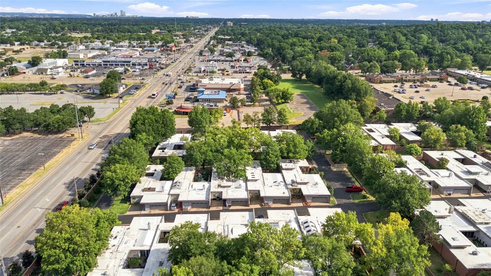 2427 E 72nd Street #5-C-2 Tulsa, OK 74136