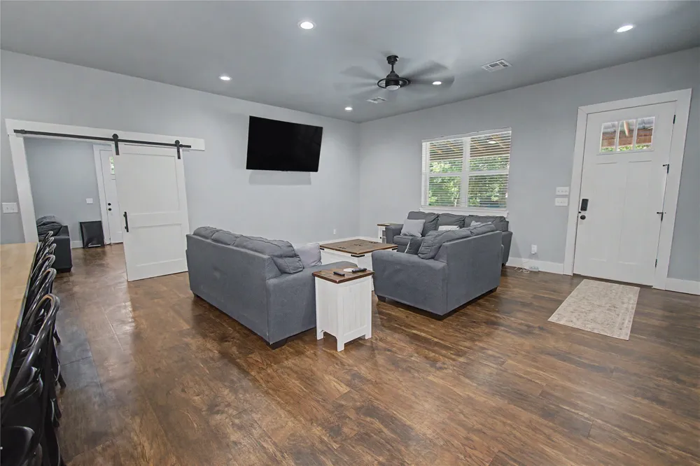 232 Oak Hollow Road Eufaula, OK 74432