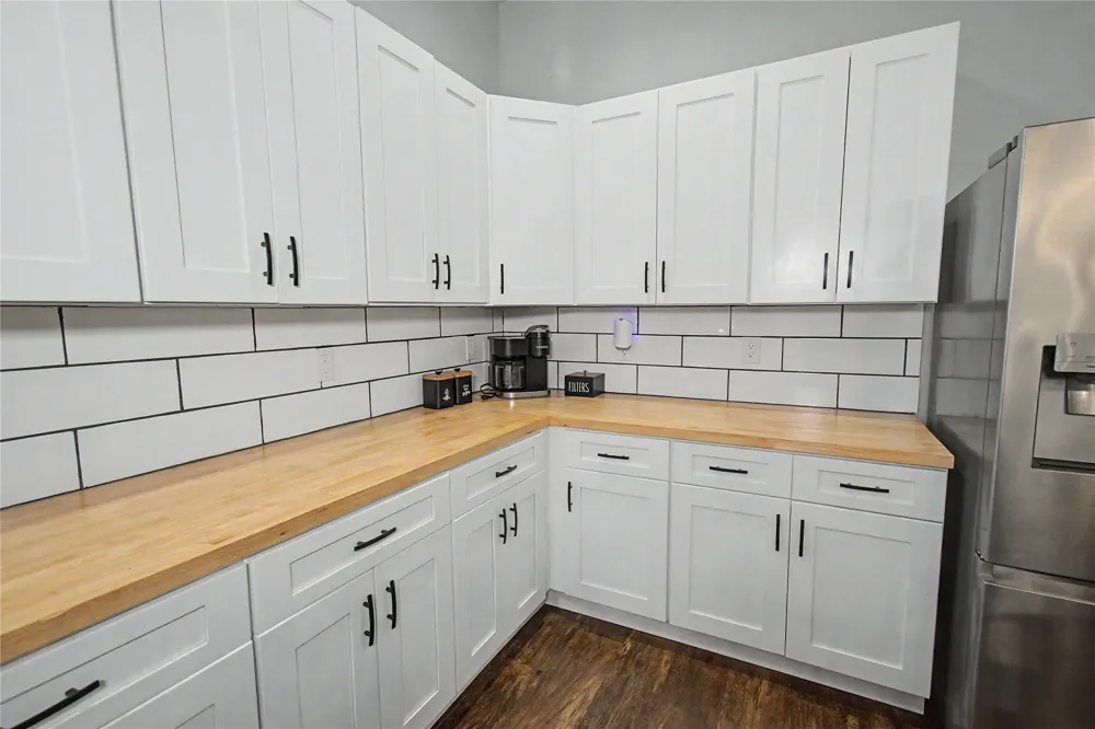 232 Oak Hollow Road Eufaula, OK 74432