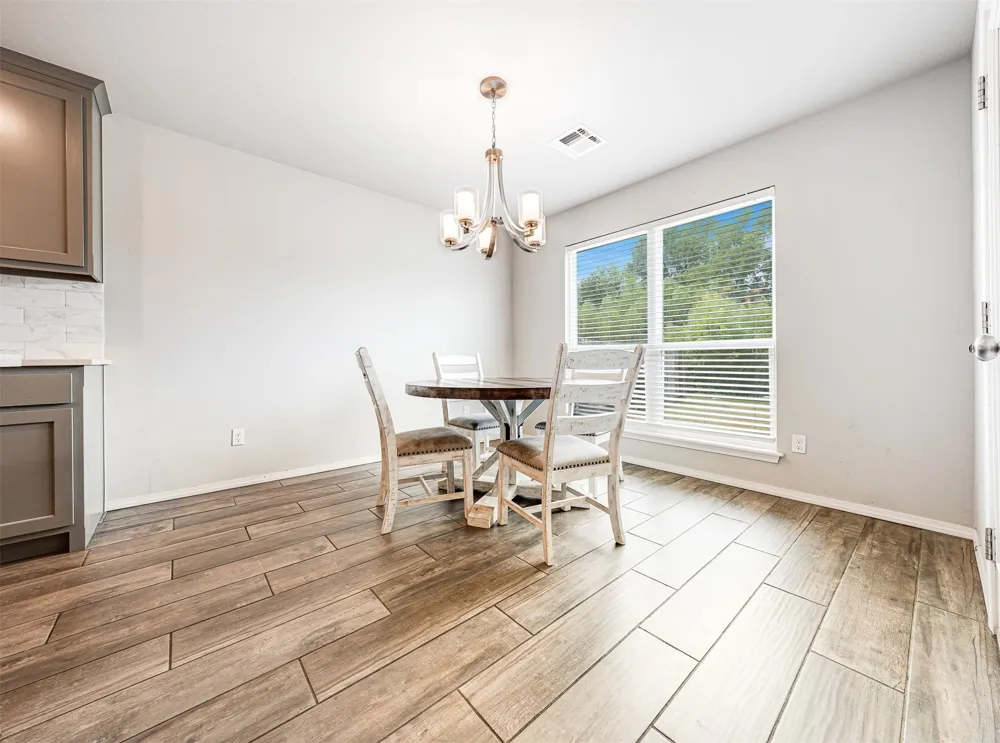 6712 S 17th Street Broken Arrow, OK 74011