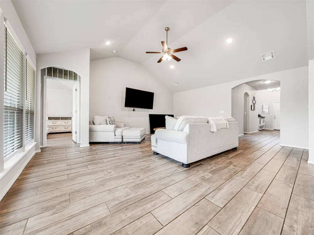 6712 S 17th Street Broken Arrow, OK 74011