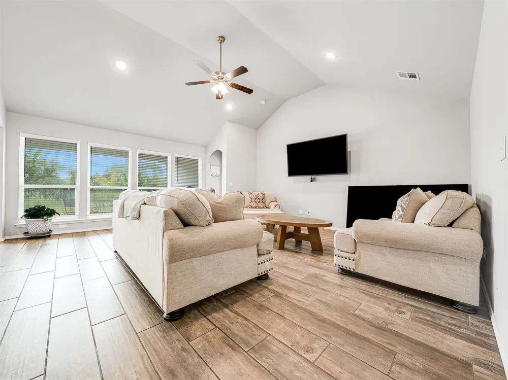 6712 S 17th Street Broken Arrow, OK 74011