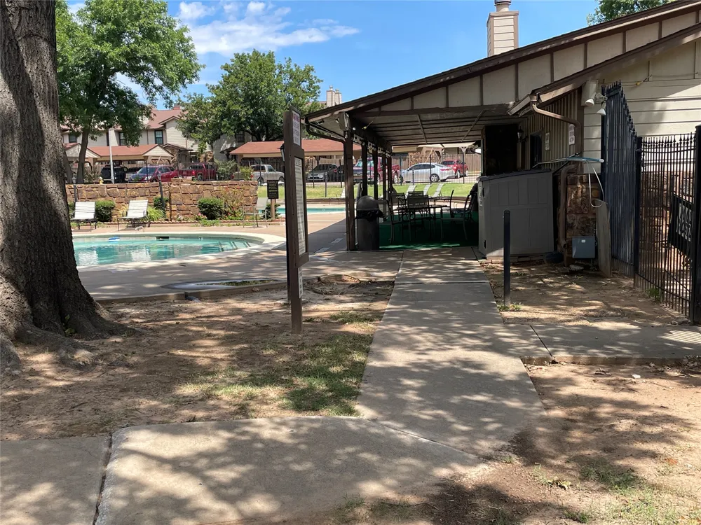 6510 S Memorial Drive #17D Tulsa, OK 74133