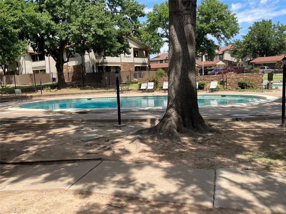 6510 S Memorial Drive #17D Tulsa, OK 74133
