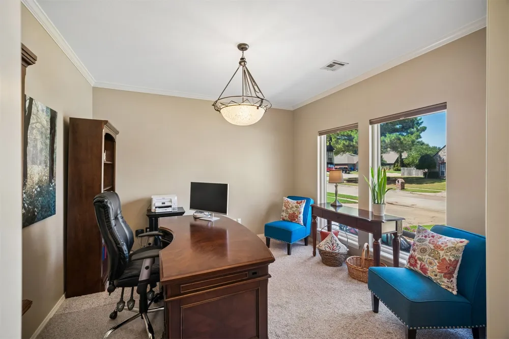 3705 W Canton Street Broken Arrow, OK 74012
