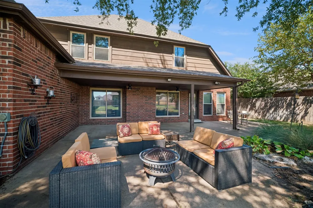 3705 W Canton Street Broken Arrow, OK 74012