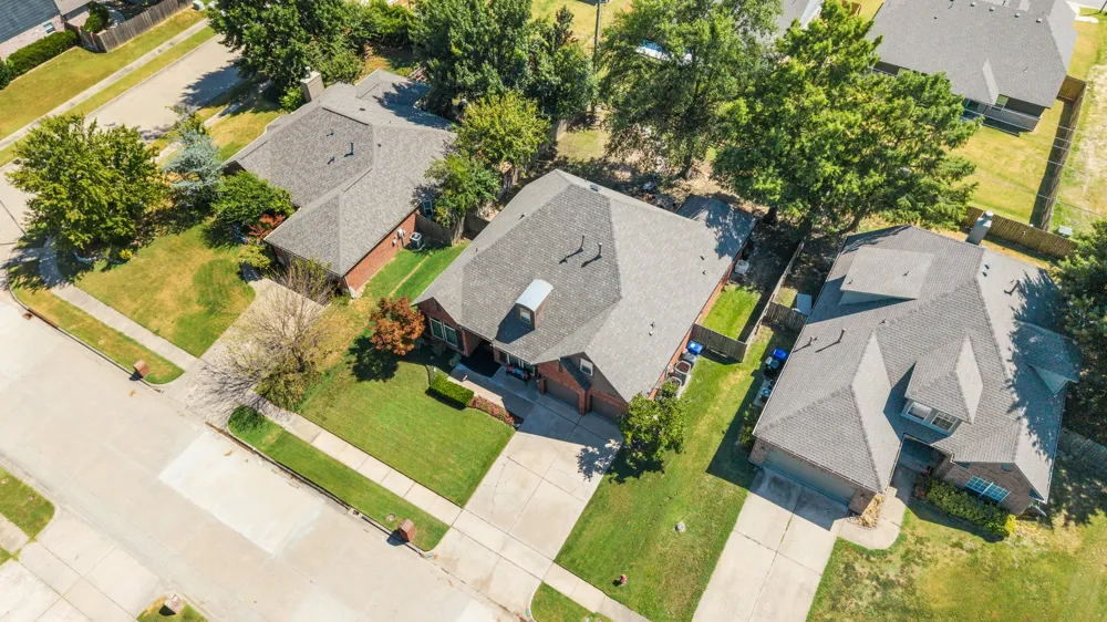 3705 W Canton Street Broken Arrow, OK 74012