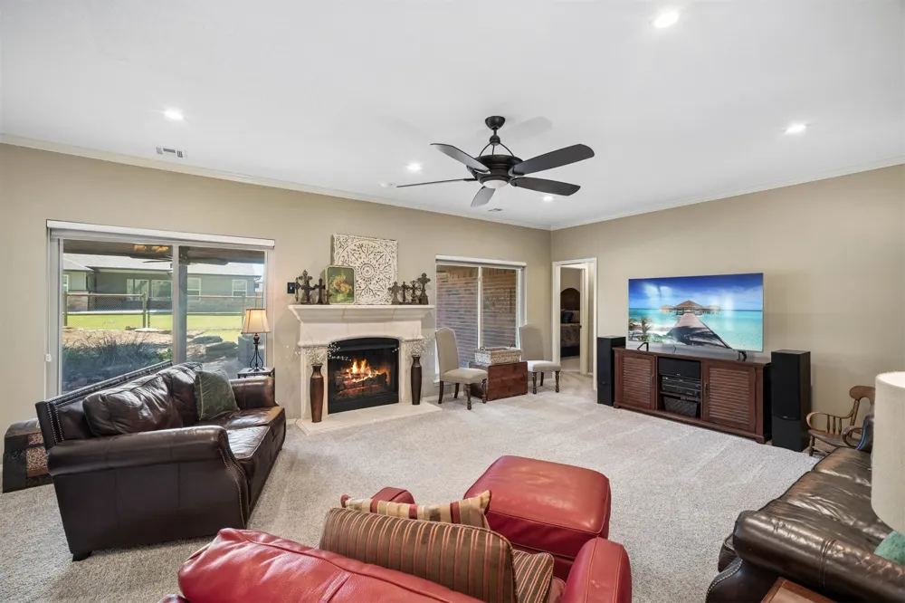 3705 W Canton Street Broken Arrow, OK 74012