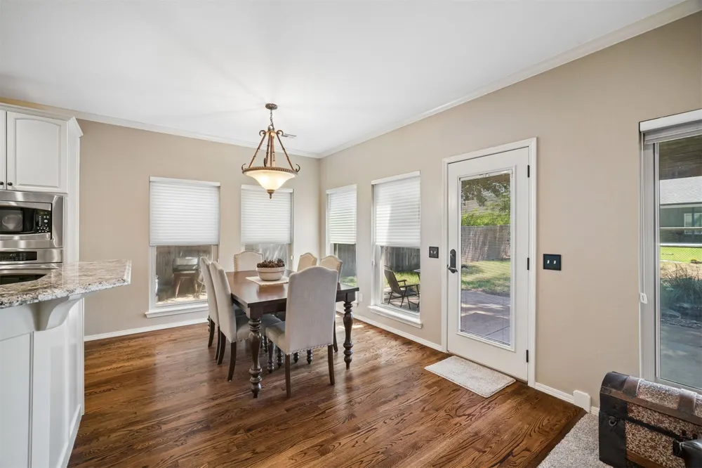 3705 W Canton Street Broken Arrow, OK 74012