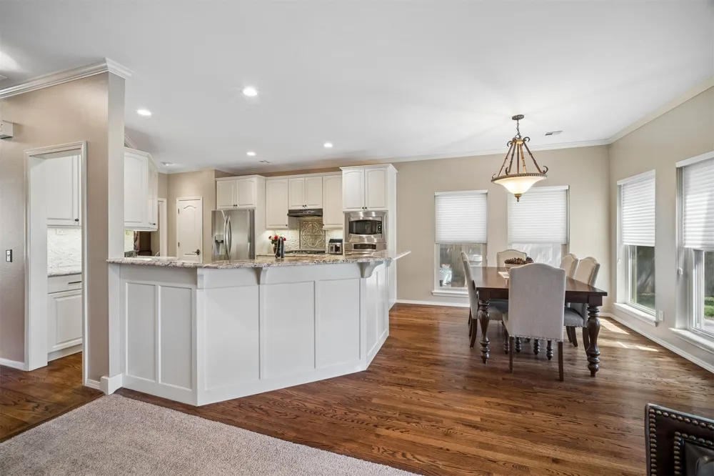 3705 W Canton Street Broken Arrow, OK 74012