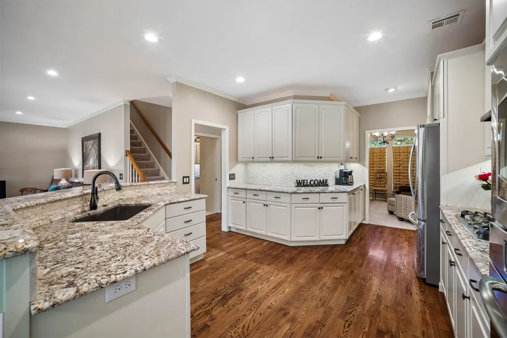 3705 W Canton Street Broken Arrow, OK 74012