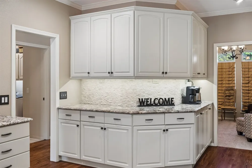 3705 W Canton Street Broken Arrow, OK 74012