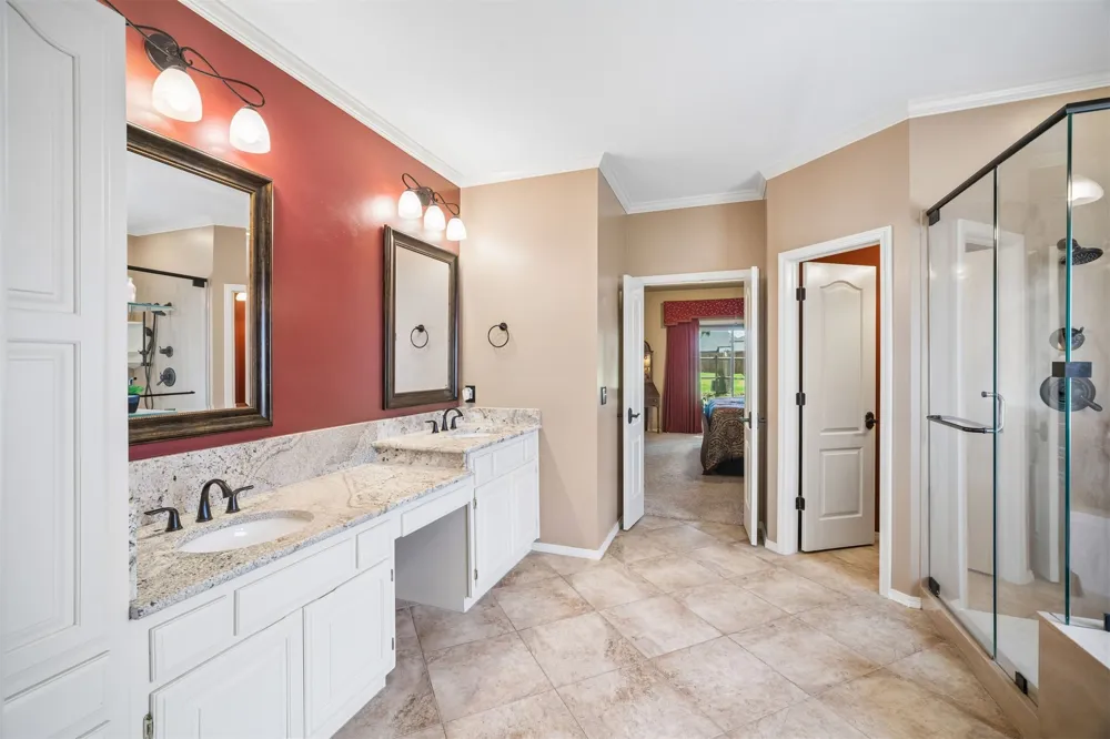 3705 W Canton Street Broken Arrow, OK 74012