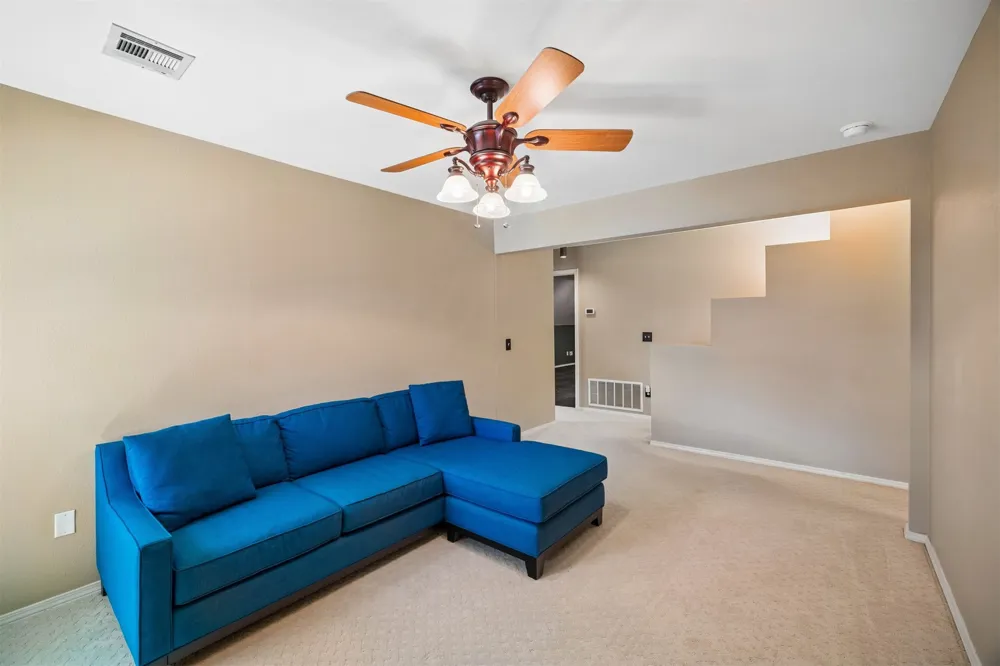 3705 W Canton Street Broken Arrow, OK 74012