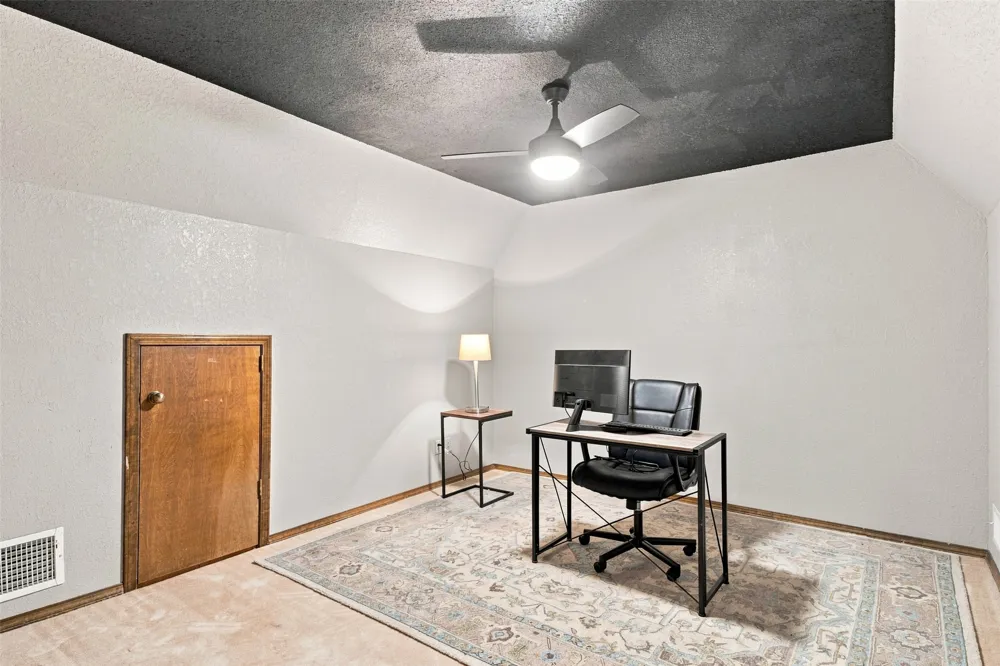 1504 S Nyssa Avenue Broken Arrow, OK 74012