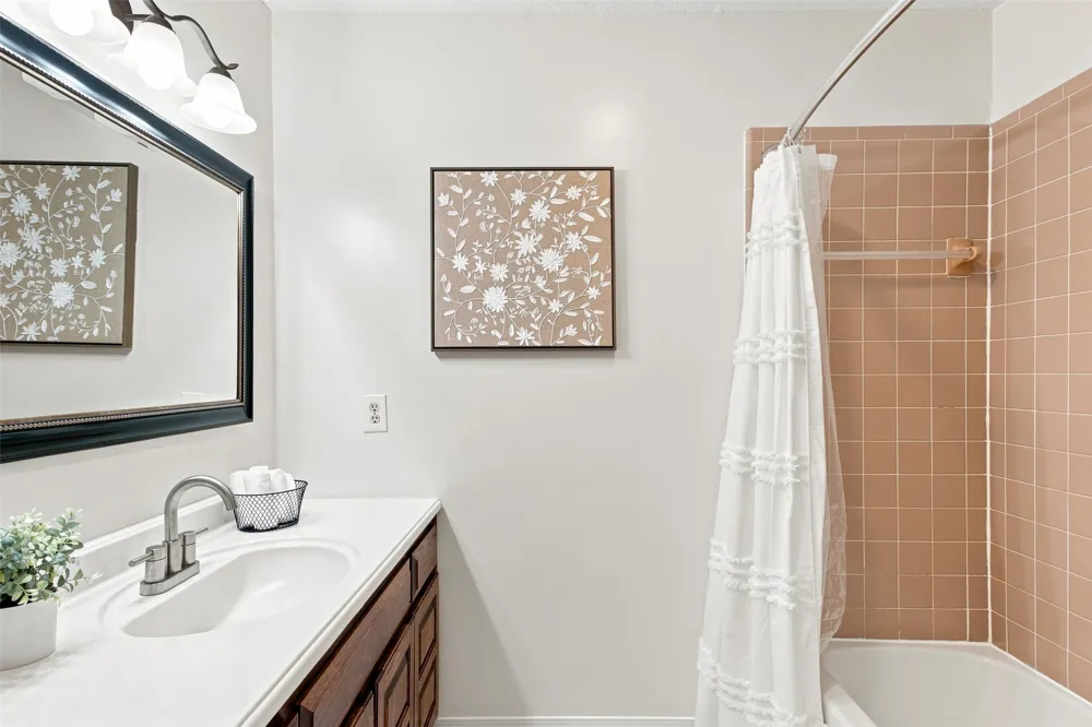 1504 S Nyssa Avenue Broken Arrow, OK 74012