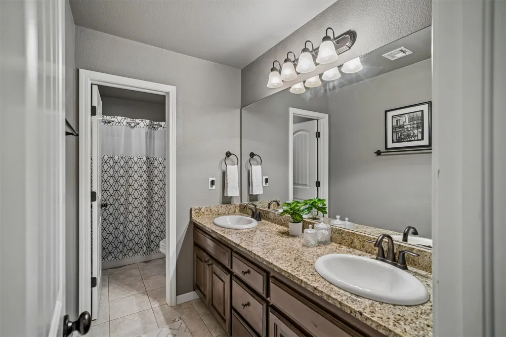5862 E 144th Street Bixby, OK 74008