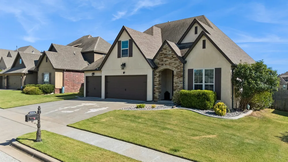 5862 E 144th Street Bixby, OK 74008