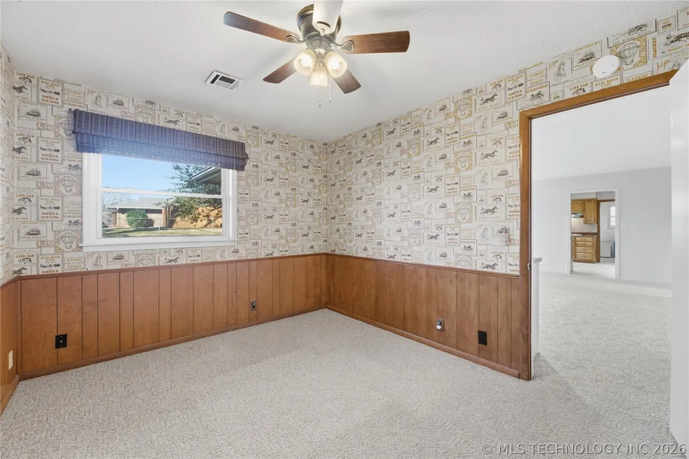 1037 Meadow Drive Bartlesville, OK 74006
