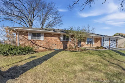 1037 Meadow Drive