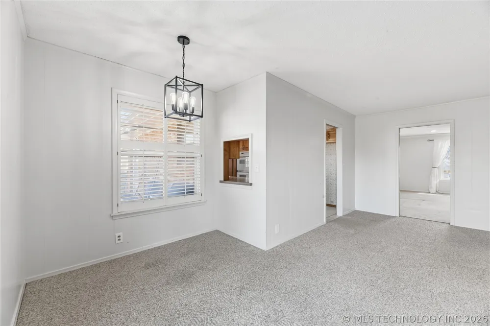 1037 Meadow Drive Bartlesville, OK 74006