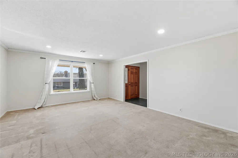1037 Meadow Drive Bartlesville, OK 74006