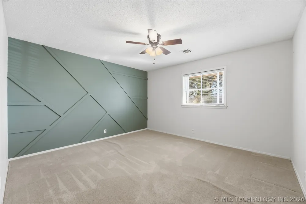 1037 Meadow Drive Bartlesville, OK 74006