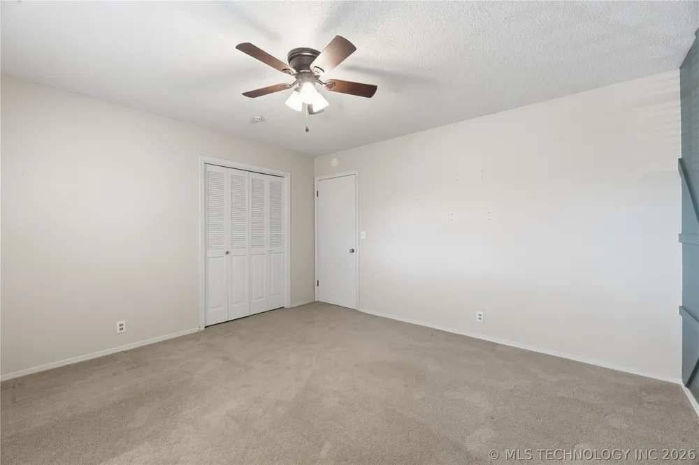 1037 Meadow Drive Bartlesville, OK 74006