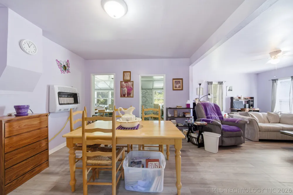 1217 Kansas Street Pawnee, OK 74058