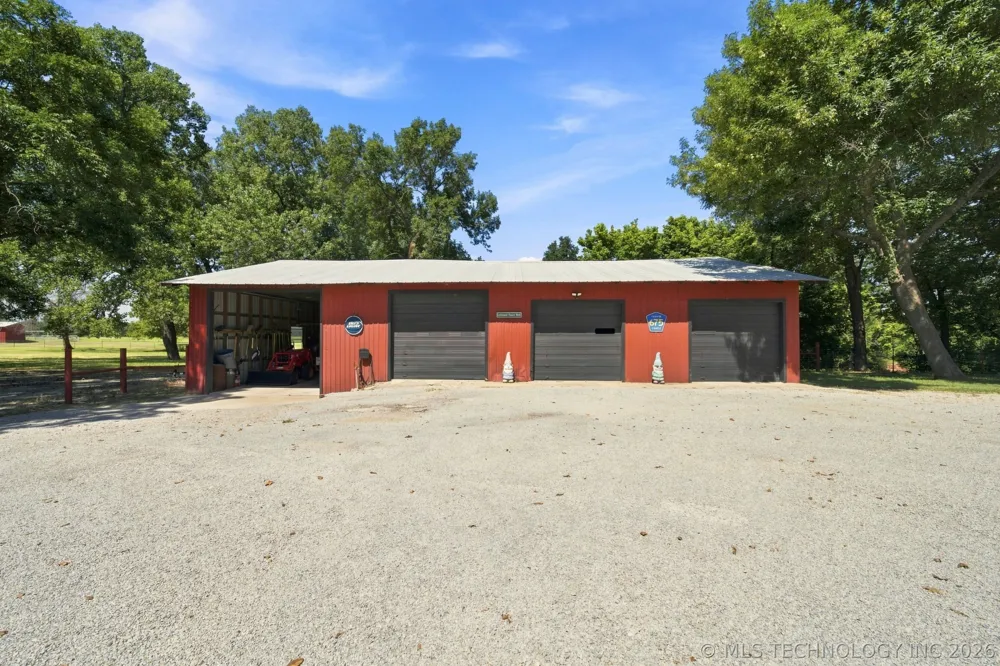 1217 Kansas Street Pawnee, OK 74058