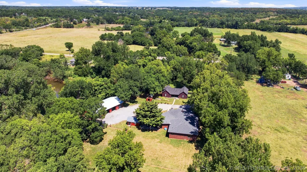 1217 Kansas Street Pawnee, OK 74058